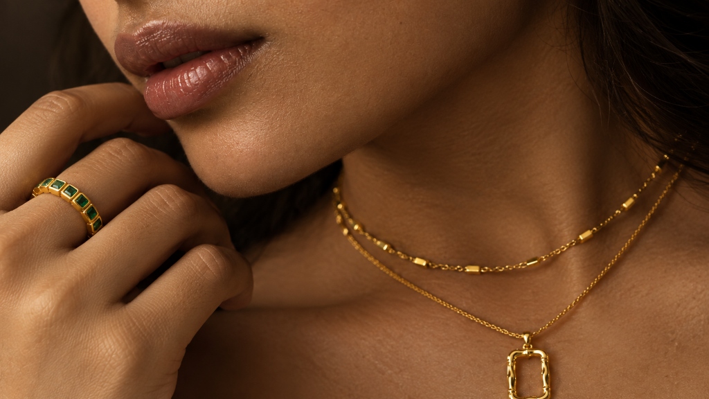 GleamNest Waterproof Necklace & Ring Lifestyle Landscape
